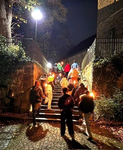 Foto 2 - Fackelf&uuml;hrung durch Bad Salzuflen